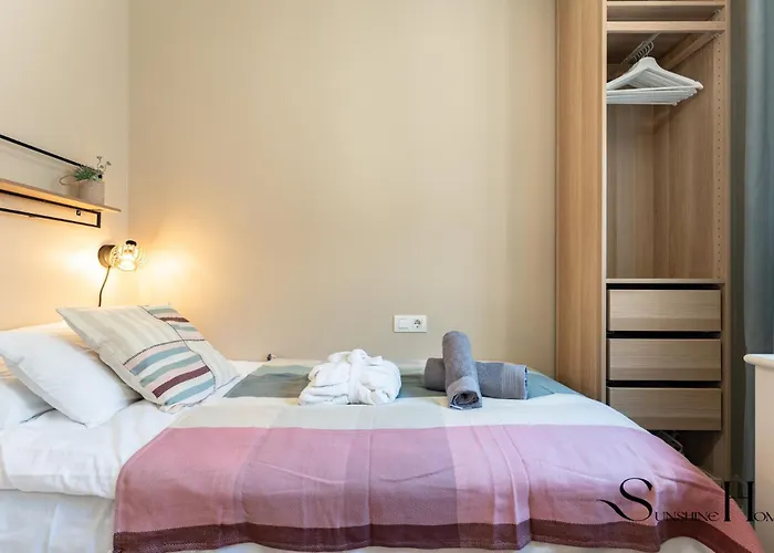 Tranquil 2 Bed 2 Bath Retreat, Pool, Parking * Fuengirola