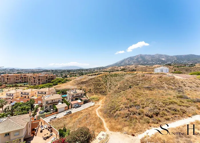 Tranquil 2 Bed 2 Bath Retreat, Pool, Parking * Fuengirola