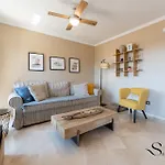 Tranquil 2 Bed 2 Bath Retreat, Pool, Parking *